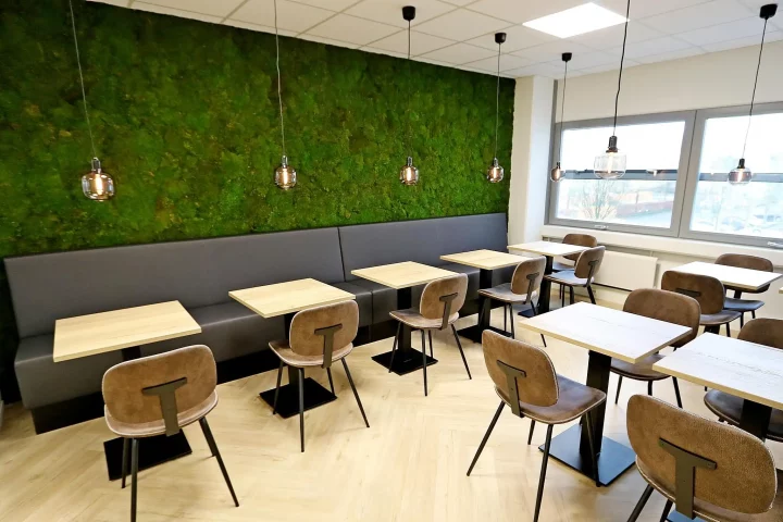 Maatwerk wandbank voor nieuwe lunchruimte