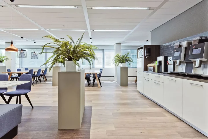 OfficeZ Startbaan ingericht door Perla Kantoorinrichting