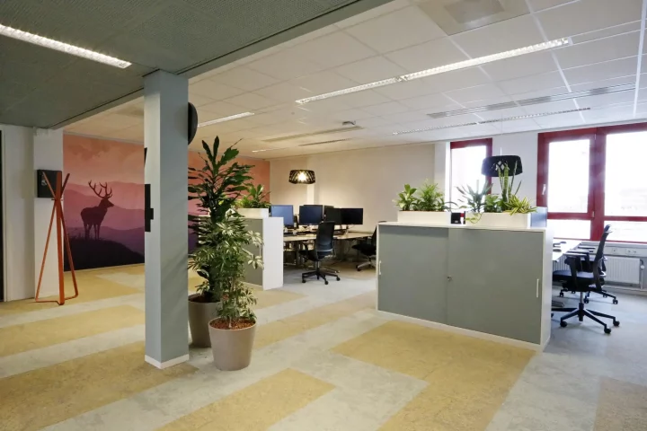 Restyle kantoortuin Zaffier Alkmaar door Perla