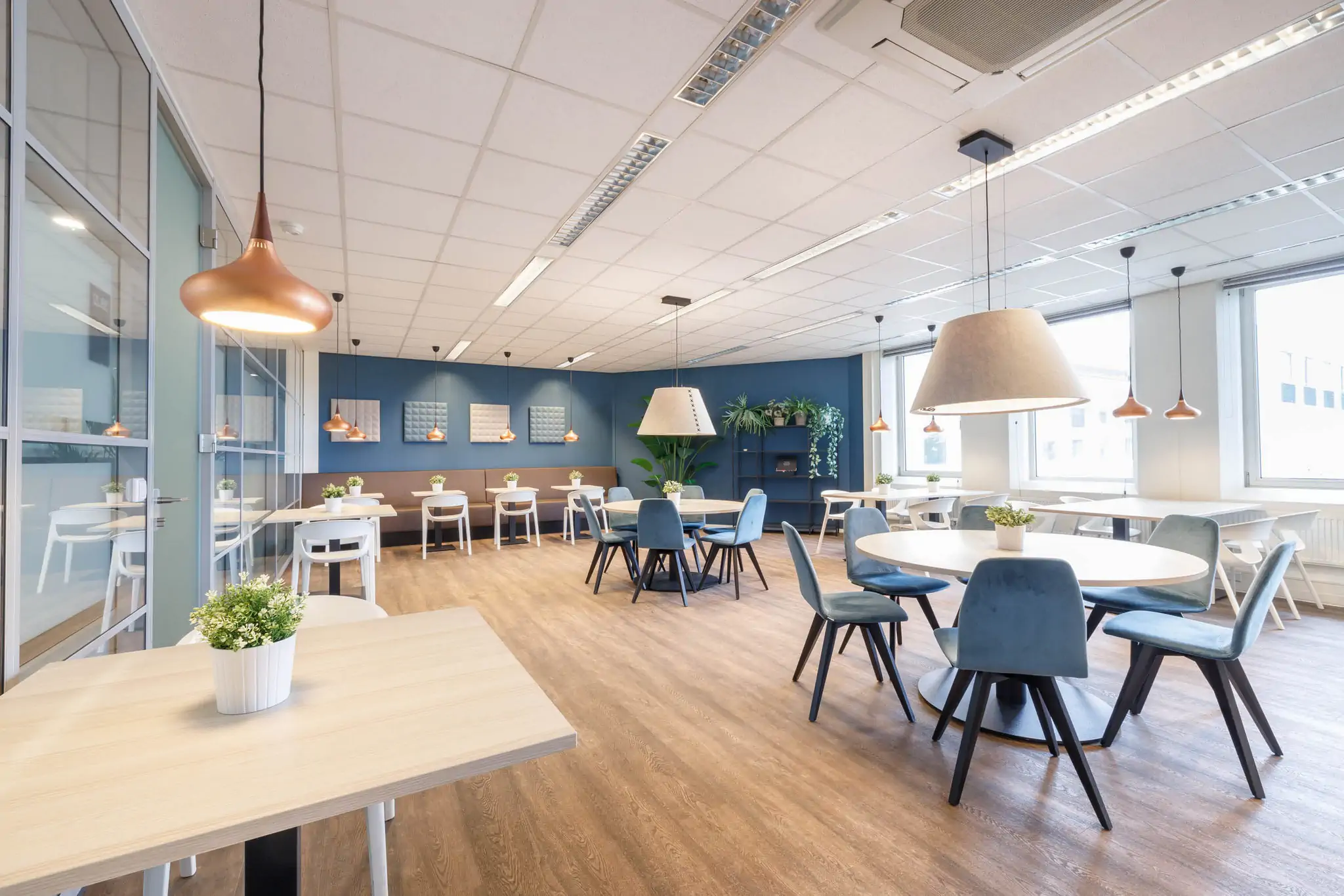 Kantine ingericht door Perla Kantoorinrichting