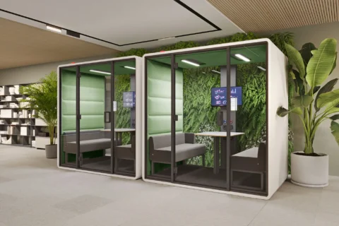 Hushfree M van Mikomax met groene achterwand