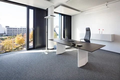 Stijlvol directiemeubel Renz Pace zit sta