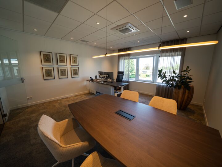 Perla kantoorinrichting voor Lubbe Lisse