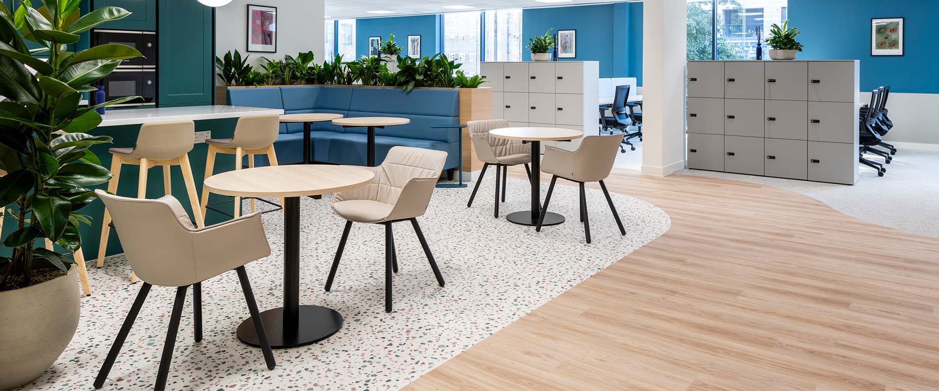 Kantoor styling: sfeer en identiteit in balans - Perla Kantoorinrichting
