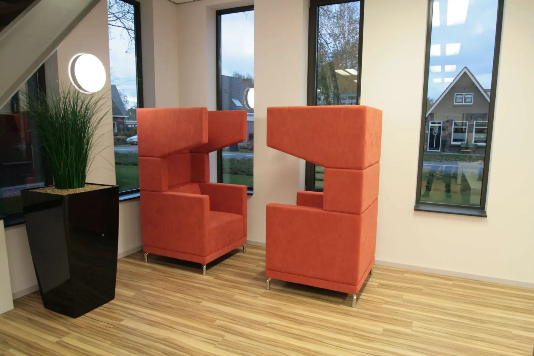 Leegwater Houtbereidng B.V. - kantoorinrichting door Perla