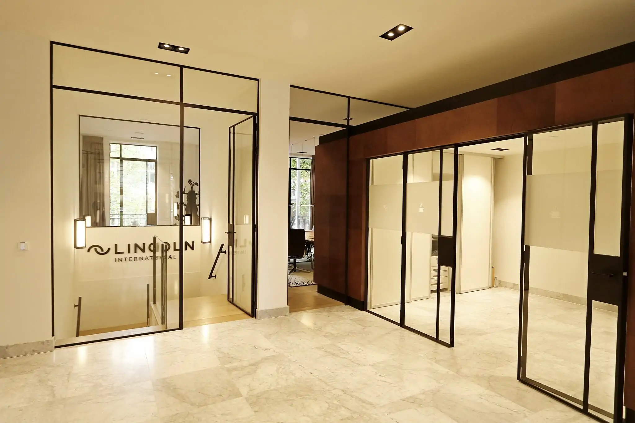 Lincoln International AG - kantoorinrichting door Perla