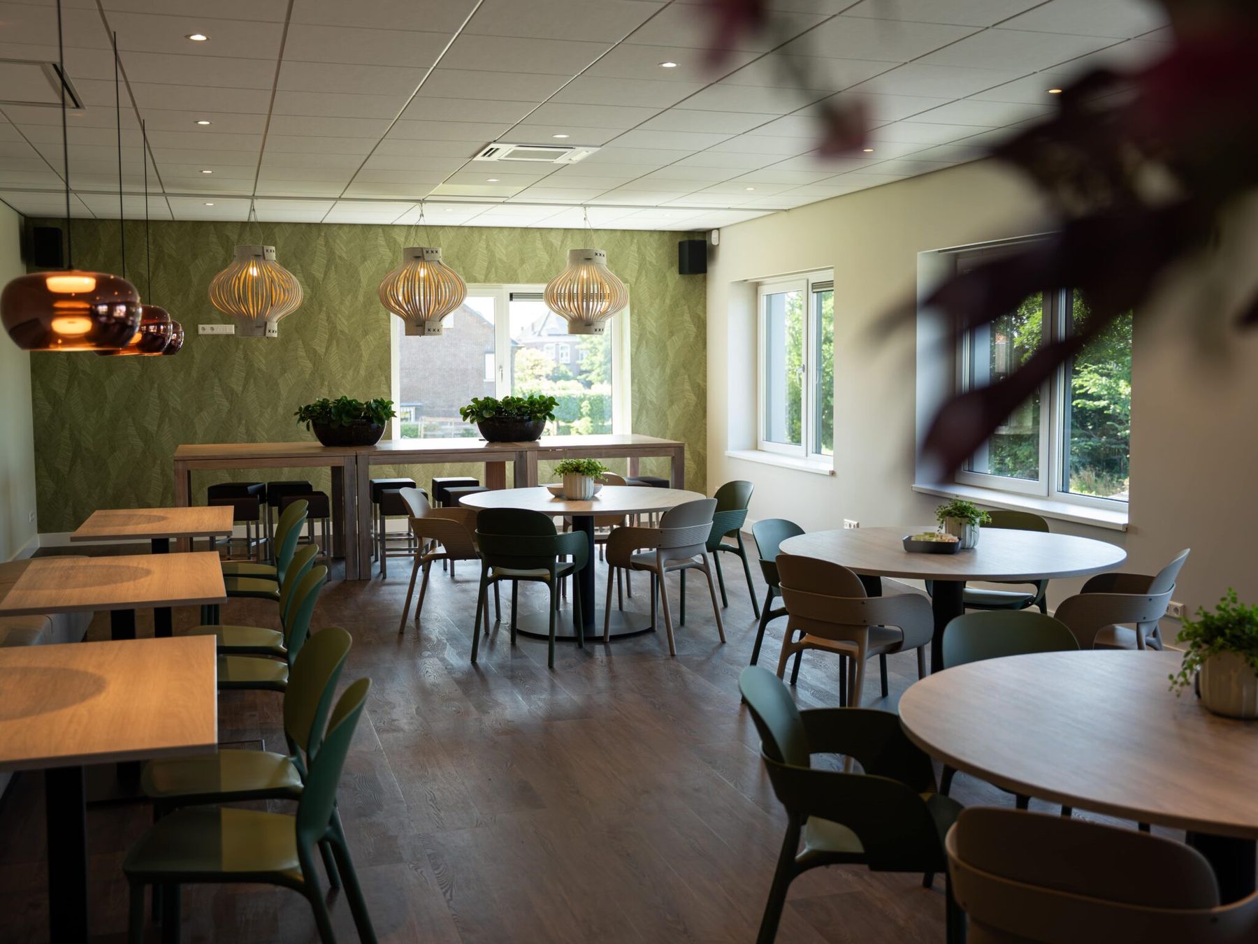 Lubbe Lisse - kantoorinrichting door Perla