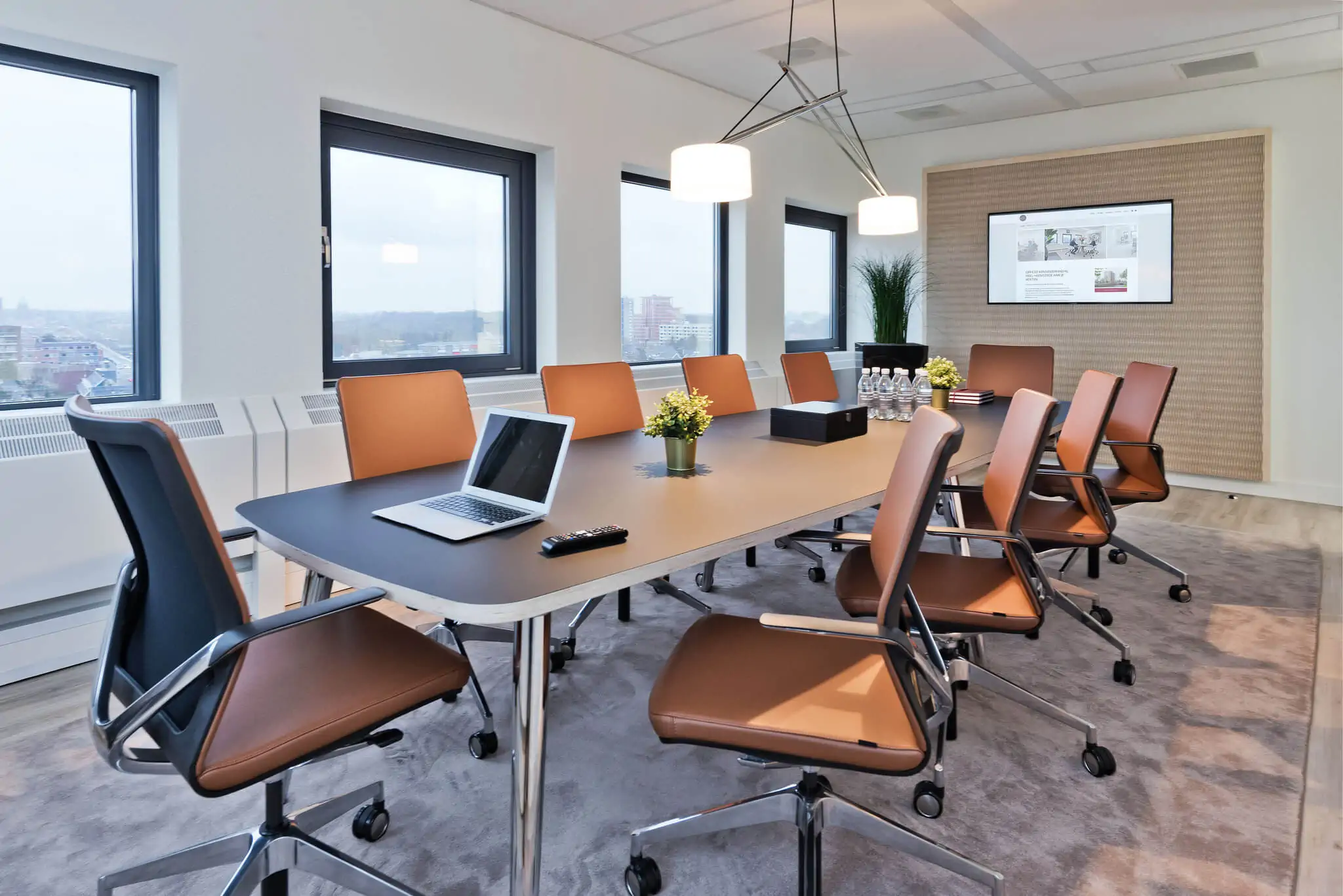 OfficeZ Kennemerhaghe - kantoorinrichting door Perla
