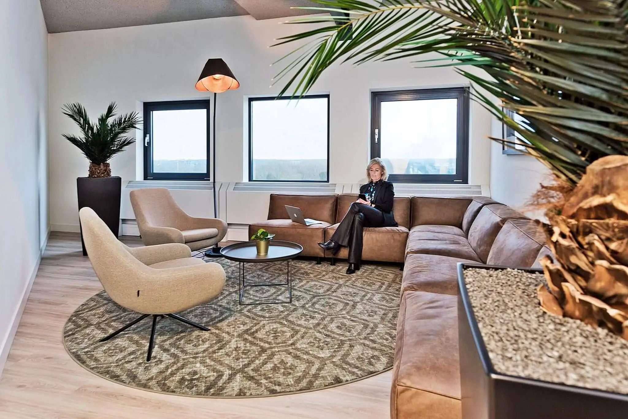 OfficeZ Kennemerhaghe - kantoorinrichting door Perla
