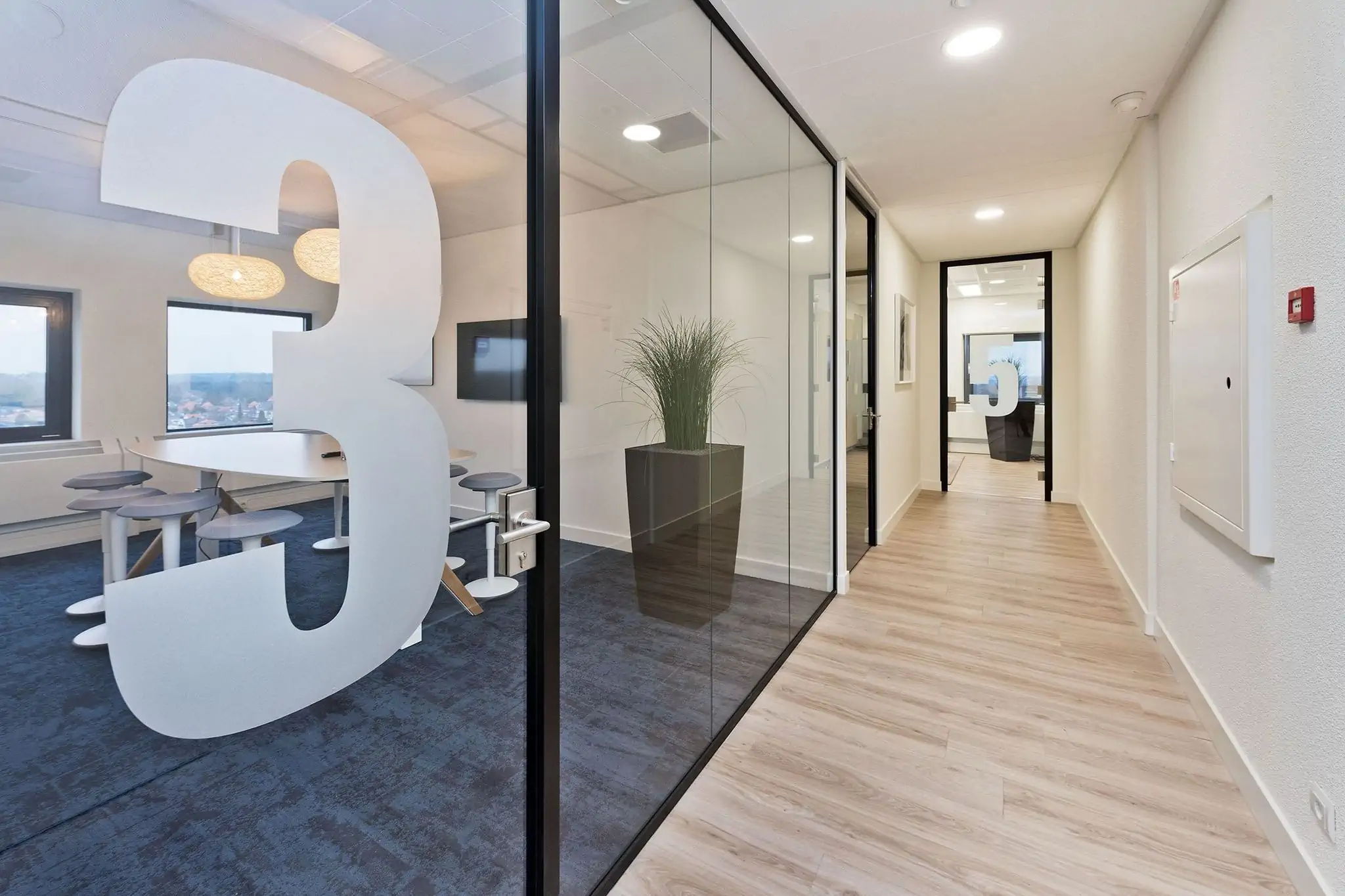 OfficeZ Kennemerhaghe - kantoorinrichting door Perla