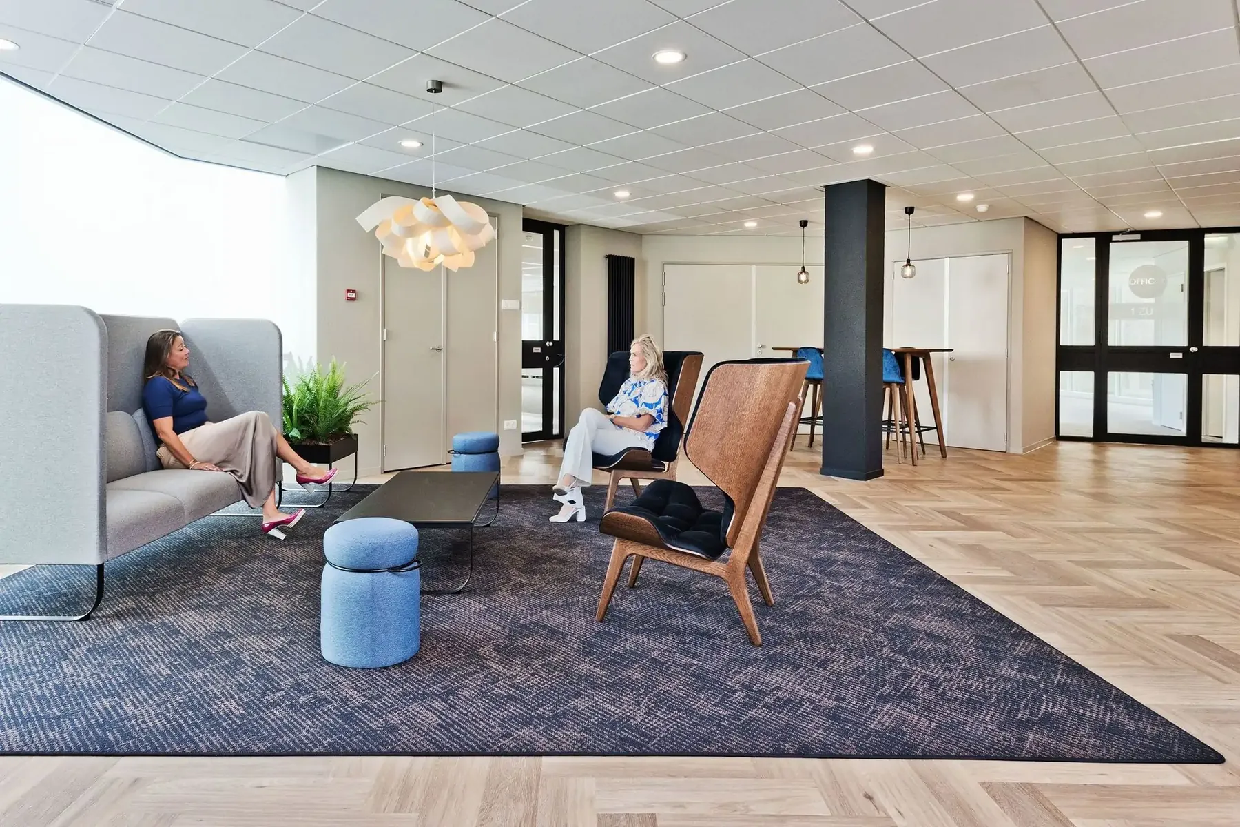 OfficeZ Startbaan - kantoorinrichting door Perla