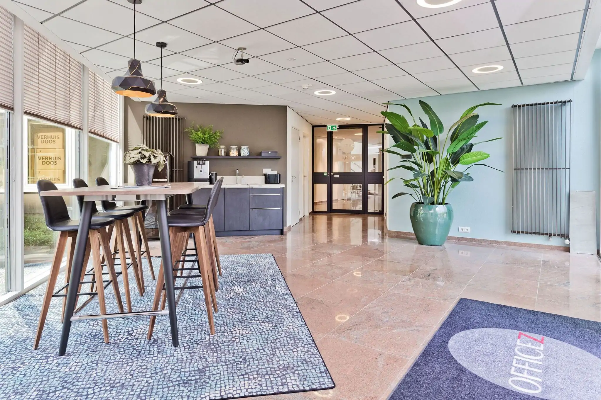OfficeZ Startbaan - kantoorinrichting door Perla