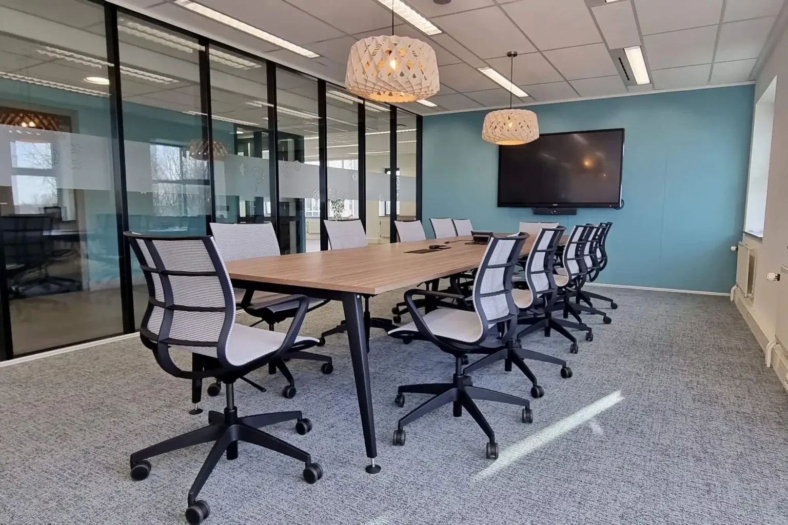 Kantoorinrichting Tebulo Engineering in Alkmaar door Perla