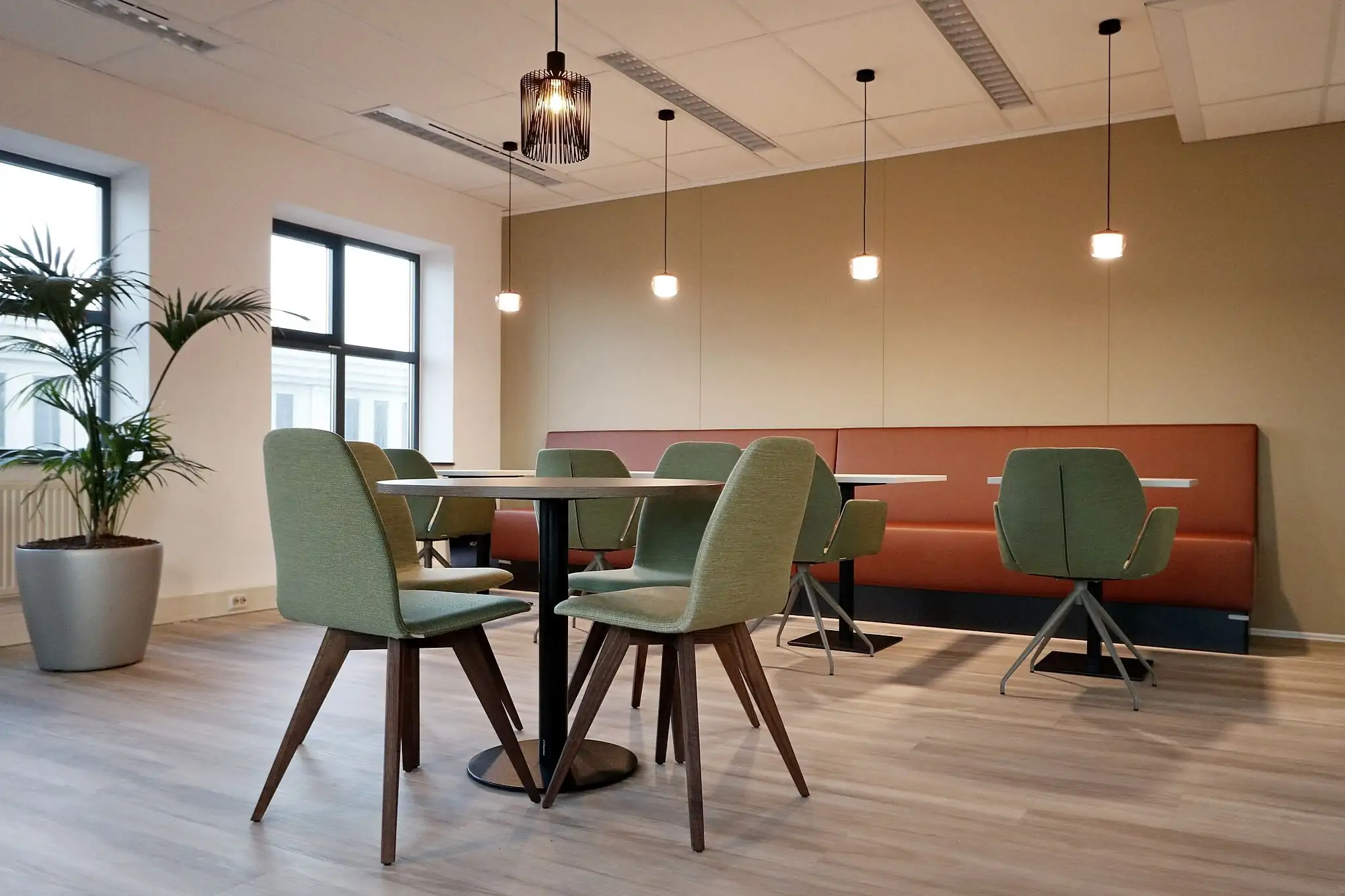 Tebulo Engineering B.V. - kantoorinrichting door Perla