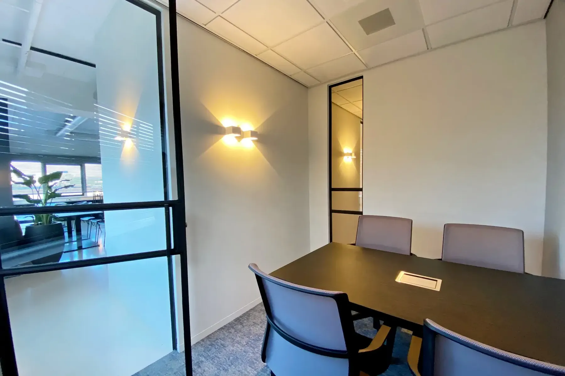 Working Talent B.V. - kantoorinrichting door Perla