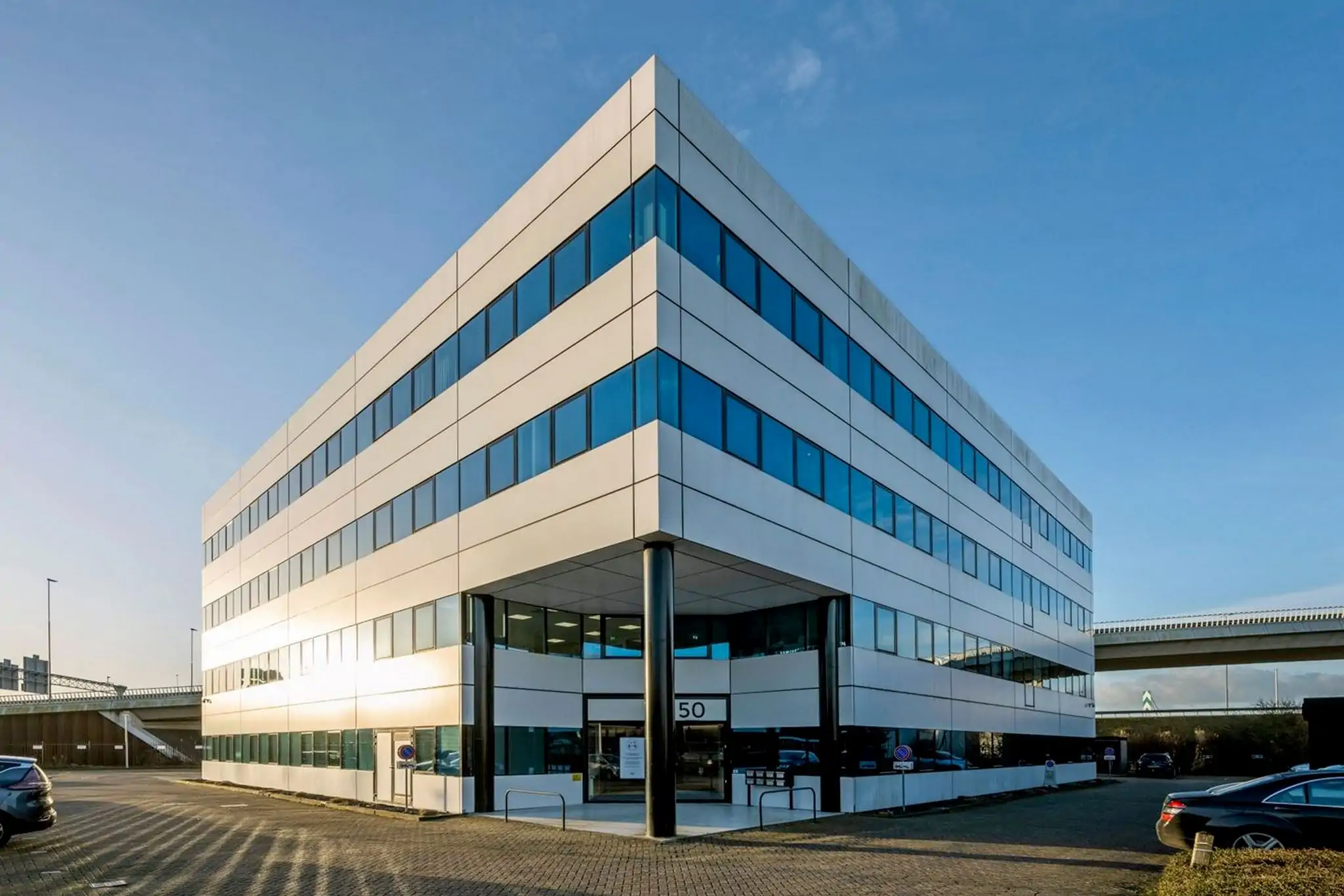 Working Talent B.V. - kantoorinrichting door Perla