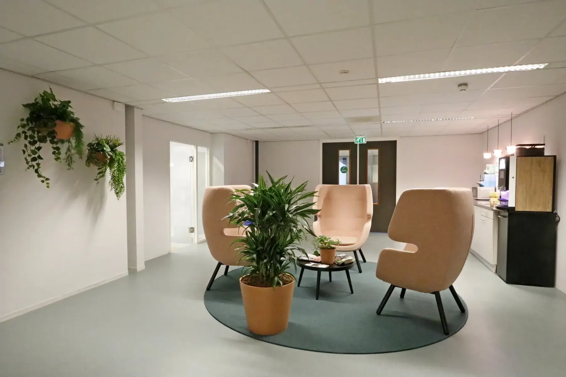 Zaffier - kantoorinrichting door Perla